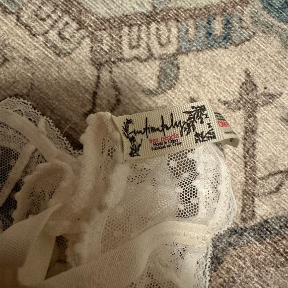 NWOT Intimately Free People Midweek Longline Lace Bralette White - Picture 9 of 9